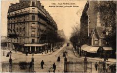 Carte postale ancienne Avenue Secrétan, prise des Buttes
                                                                     à Paris 19e
                                