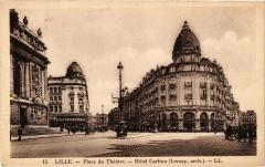 Lille - Place du Theatre - Hotel Carlton (Lamay arch) à Lille