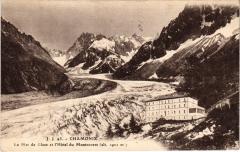 Chamonix - La Mer de Glace et l'Hotel du Montenvers