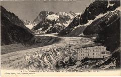 Chamonix - La Mer de Glace et l'Hotel du Montenvers