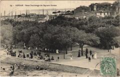 Royan-Sous l'ombrage du Square Botton à Royan