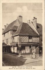 Nogent-le-Rotrou Maison du Xvi siécle dite Maison de Bois à Nogent-le-Rotrou