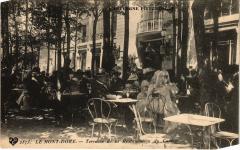 Mont-Dore Terrasse de la Restauration du Casino France à Mont-Dore