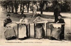 Plombieres-les-Bains Les Brodeuses Folklore