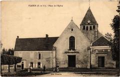 Plaisir Place de l'Eglise à Plaisir