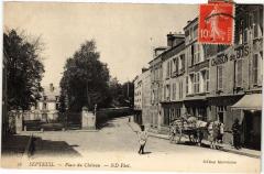 Septeuil Place du Chateau à Septeuil