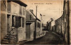 Issou Grande Rue à Issou