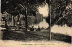 Vaux le repos au bord de l'eau