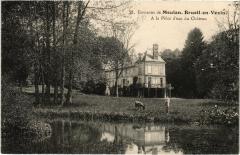 Brueil a la piece d'eau du chateau