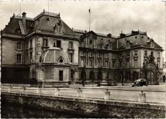 Troyes la Prefecture à Troyes