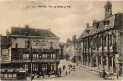 Troyes Place de l'Hotel de Ville à Troyes