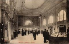 Troyes Interieur de la Gare à Troyes