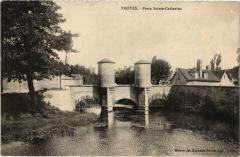 Troyes Porte Sainte-Catherine à Troyes