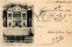 Troyes Bas relief de Saint-Jean à Troyes