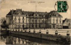 Troyes la Prefecture à Troyes