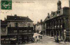 Troyes Place de l'Hotel de Ville à Troyes