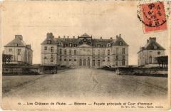 Brienne facade principale et Cour d'Honneur -
													10 Aube
												