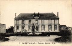 Mailly le Camp Ecole de Garcons à Mailly-le-Camp