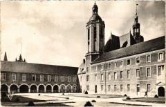 La Fleche cour d'Honneur du Prytanee