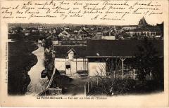 La Ferte Bernard vue sur un bras de l'Huisne