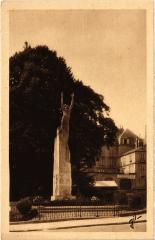 Le Mans A la memoire de Wilbur Wright au Mans