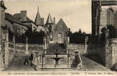 Le Mans Escalier Monumental et Maison Scarron au Mans