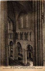 Le Mans interieur de la Cathedrale au Mans