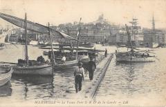 Marseille - Le Vieux Port Et Notre Dame De La Garde à Marseille