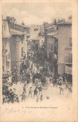 Une Arrivee De Taureaux A Tarascon à Tarascon
