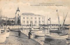 Cannes - La Plage Et Le Casino Municipal à Cannes