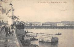 Cannes - Vue Prise De La Jetee à Cannes