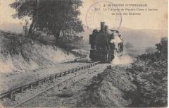 Le Tramway Du Puy De Dome A L'Entree Du Bois Des Charmes - Train