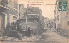 Chatel Guyon - Une Rue Du Village à Châtel-Guyon