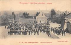 Champagne Pommery Et Greno - Reims - Les Caves Pommery - Arrivee Ouvriers à Reims
