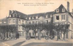 Evreux - College De Jeunes Filles - Ancien Couvent Des Ursulines à Évreux
