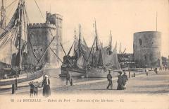 La Rochelle - Entree Du Port à La Rochelle