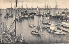 Royan - Le Port -
																					17200 Royan
																			