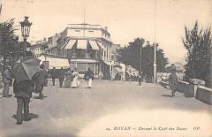 Royan - Devant Le Cafe Des Bains -
																					17200 Royan
																			