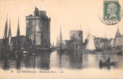La Rochelle - Entree Du Port à La Rochelle