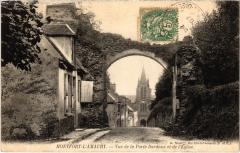Montfort l'Amaury vue de la Porte Bardoux et Eglise à Montfort-l'Amaury