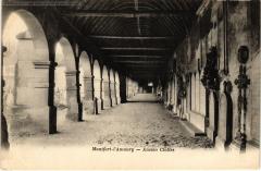 Montfort l'Amaury Ancien Cloitre à Montfort-l'Amaury