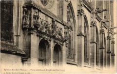 Montfort l'Amaury Eglise porte d'Andre de Foix à Montfort-l'Amaury