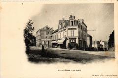 St Cyr l'Ecole la Place