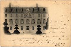 St Cyr l'Ecole Cour Louis Xiv