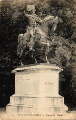 St Cyr l'Ecole Statue de Kleber