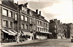 St Cyr l'Ecole Cafe Tabac