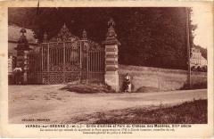 Vernou Grille d'entree Parc du Chateau