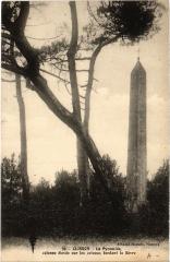 Clisson la pyramide colonne en forme à Clisson