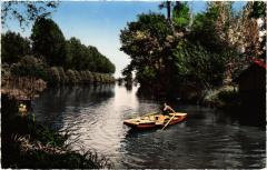 La Chartre-sur-le-Loir Un Coin du Loir vers le Barrage France -
																					72340 La Chartre-sur-le-Loir
																			