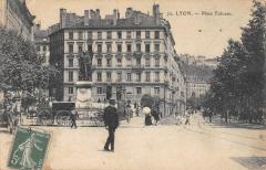 Lyon - Place Tolozan à Lyon